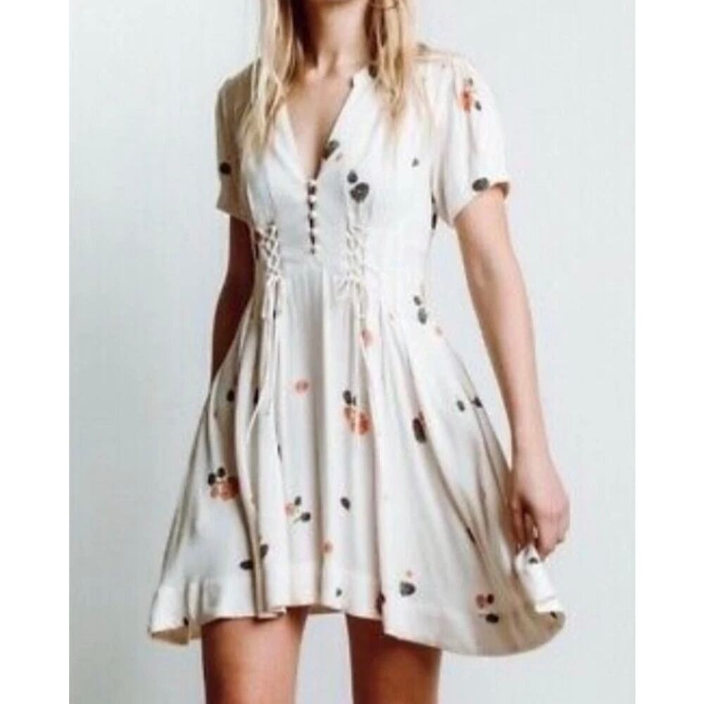 Free People Dream Girl White Floral Corset Mini Dress Lace-Up Size 4 Bohemian